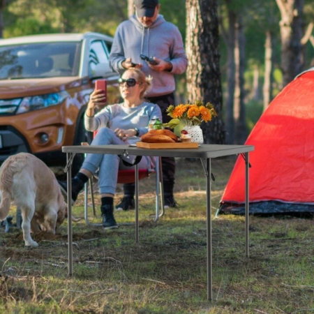 folding table