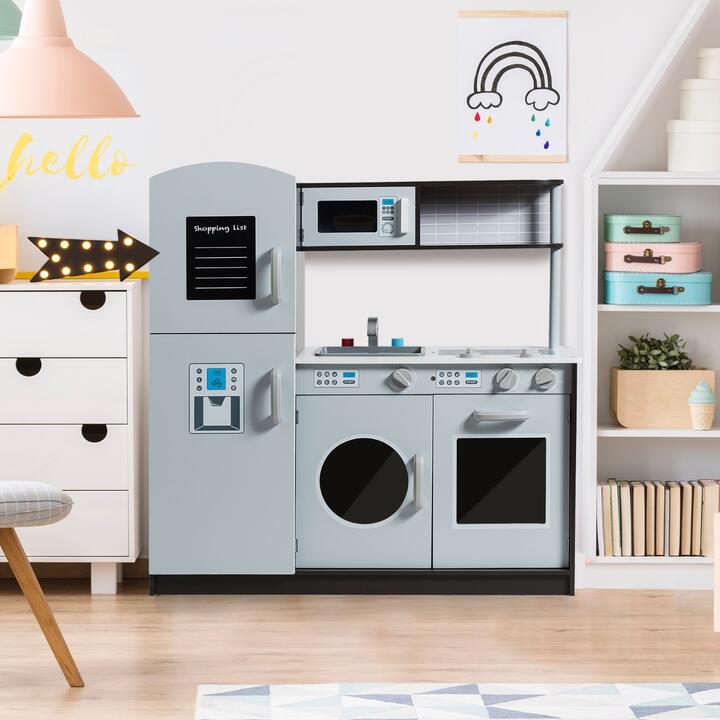 kid play kitchen