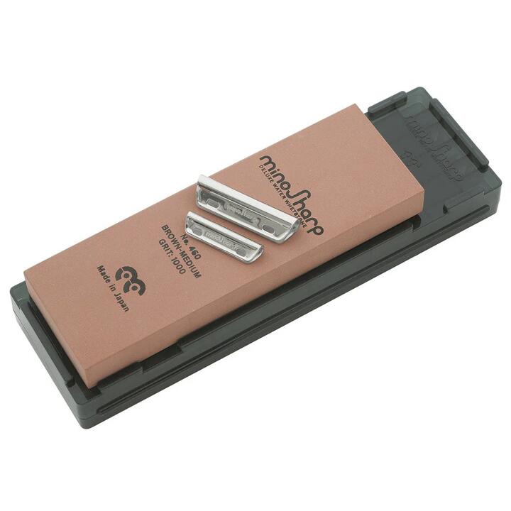 Global Deluxe Water Whetstone with Guide Rails 1000 Grit Size 27.5X9X4.5cm by Global Knives