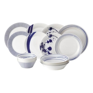 Pacific 16 Piece Dinner Set Mixed Size 21.75X4cm by Royal Doulton