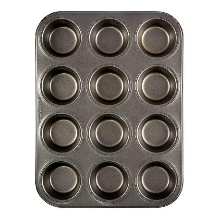 12 Cup Muffin Pan by Soffritto