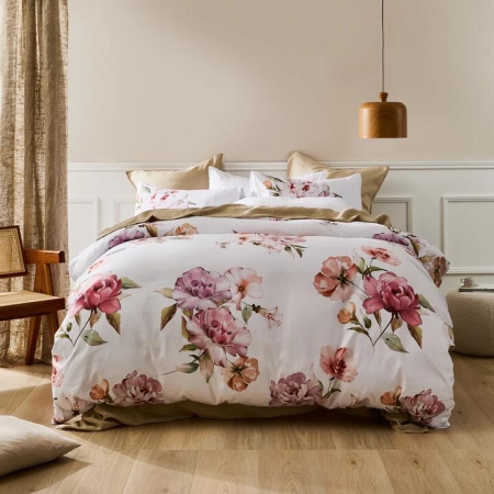 Adorn Living Rosy Quilt Cover Set-Queen