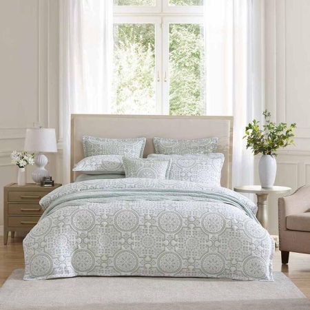 Private Collection Mayfair Quilt Cover Set-Queen