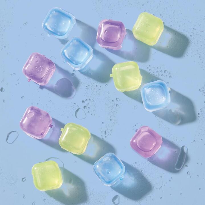 HAYDAE COLLECTIVE Set of 12 Reusable Ice Cubes