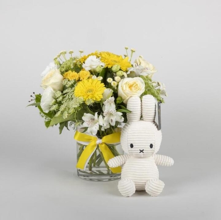 White and Yellow Flowers for Newborn Baby | Interflora | Online Florist and Flower Delivery Across Australia