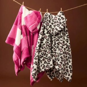 MyHouse Cosy Cuddle Hooded Throw
