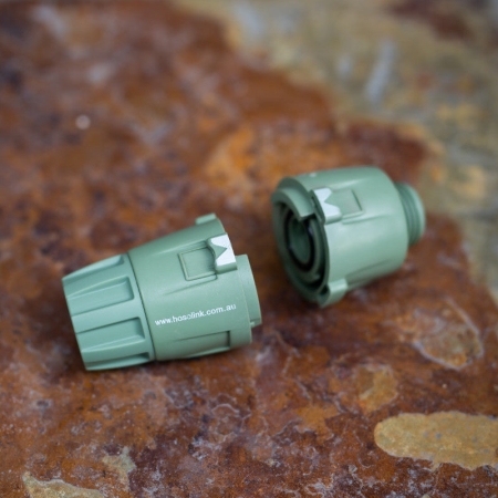 Connect an industrial-size 18mm garden hose securely to a spray gun