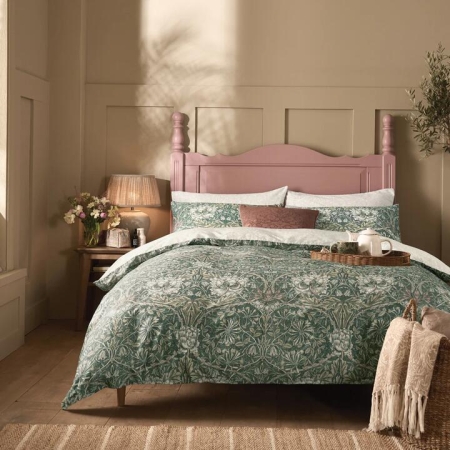 William Morris At Home Honeysuckle & Tulip Quilt Cover Set-Super King