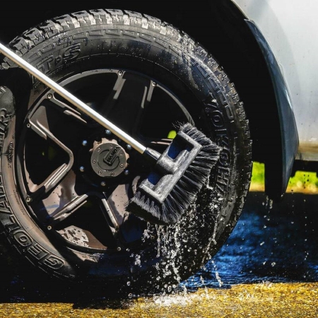 Wash vehicles