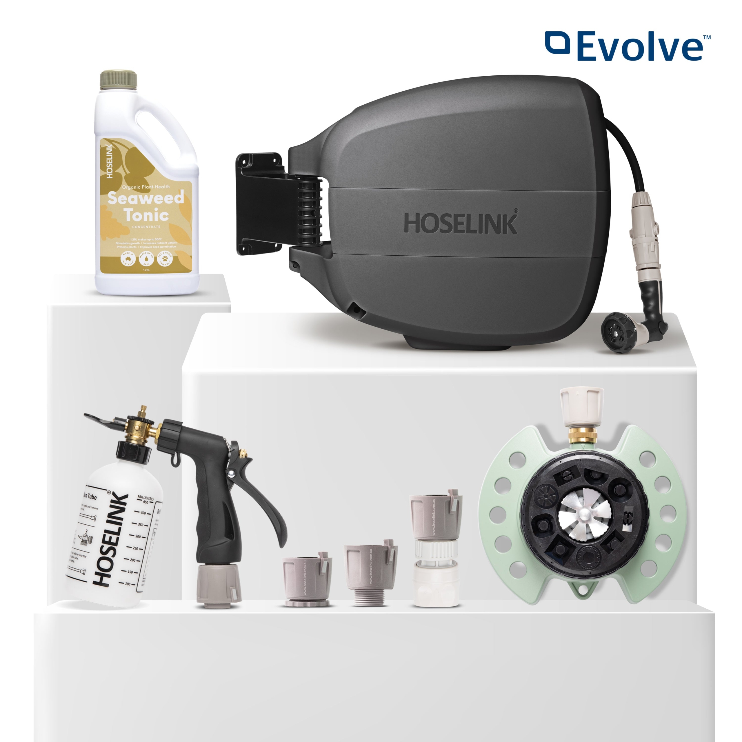 Equip a home garden with a retractable hose reel and a coordinated selection of useful watering and gardening accessories in the Hoselink Home Gardener Pack. The auto-rewind reel keeps the hose organised