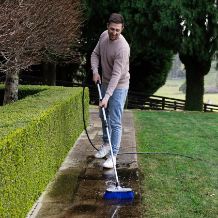 Replace or add a firm-bristle head to the Hoselink Extendable Cleaning Brush. This attachment provides more scrubbing action than the standard soft head for durable outdoor surfaces such as textured paving