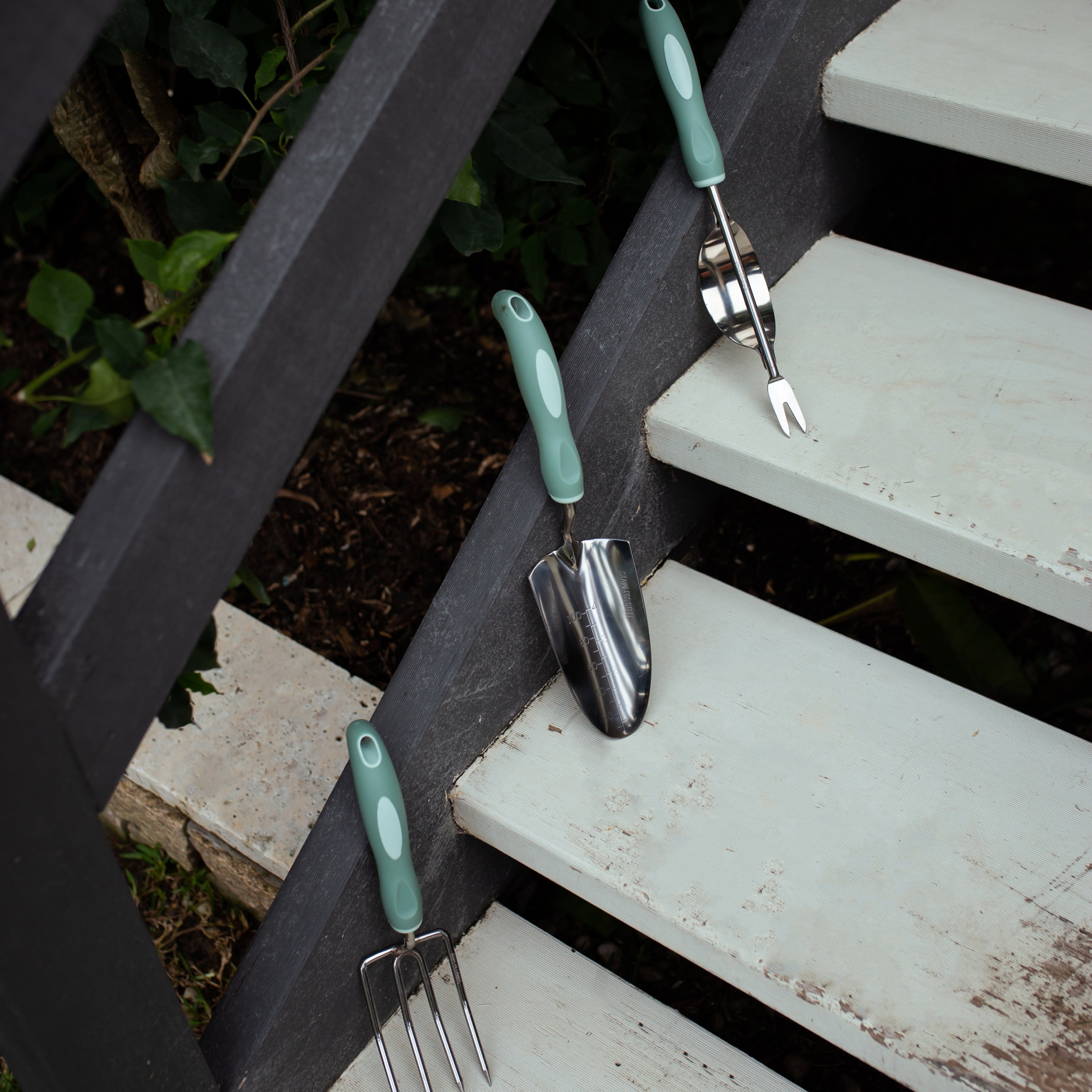 Cover essential planting and maintenance jobs with the Hoselink Garden Fork