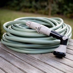Add a softer garden colour to a simple watering setup with the limited-edition Sage Green Hoselink Hose and Hanger Pack. The flexible hose handles everyday watering and cleaning