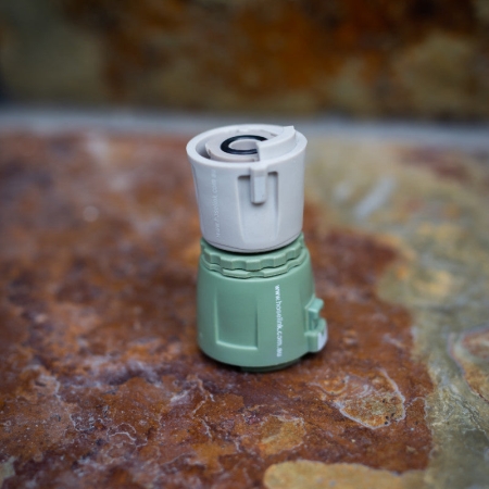 Bridge Hoselink’s standard 12mm connector system and commercial 18mm fitting range with the 12mm to 18mm Converter. The adaptor allows equipment using the two different Hoselink sizes to be joined at a planned transition point