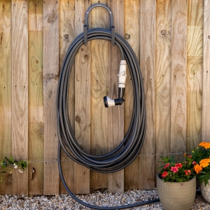 Create a simple portable watering setup with the Hoselink Hose and Hanger Pack in charcoal. The flexible garden hose provides everyday reach