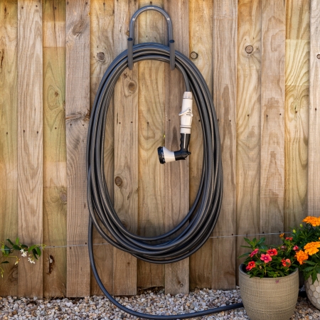 Create a simple portable watering setup with the Hoselink Hose and Hanger Pack in charcoal. The flexible garden hose provides everyday reach