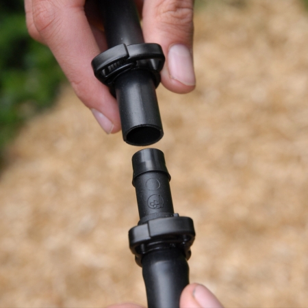 Connect two straight lengths of 13mm irrigation poly pipe with the Hoselink 13mm Joiner. The barbed fitting is useful for extending a main line