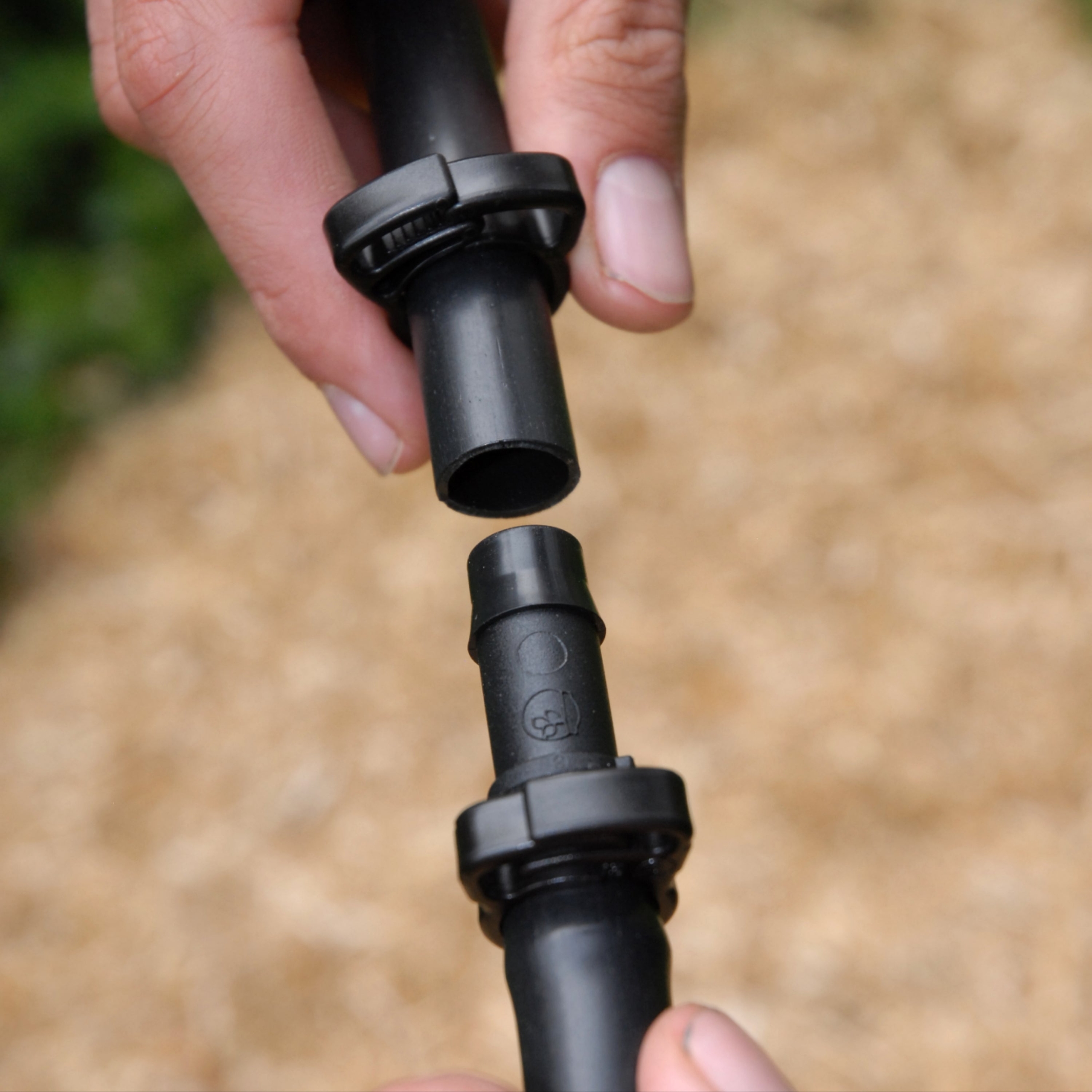 Connect two straight lengths of 13mm irrigation poly pipe with the Hoselink 13mm Joiner. The barbed fitting is useful for extending a main line