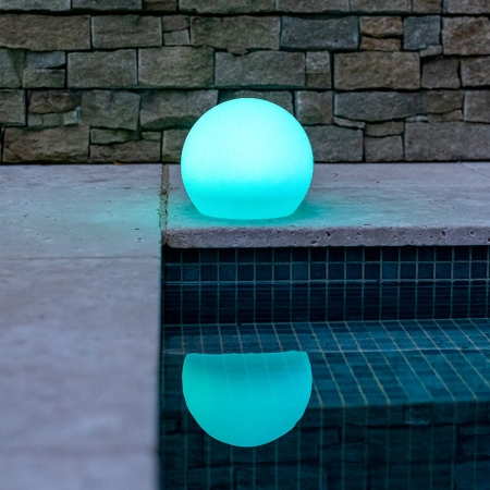 Create a colourful garden feature with the ORACLE Solar Sphere Light. The smooth globe offers multiple colour settings and charges from sunlight