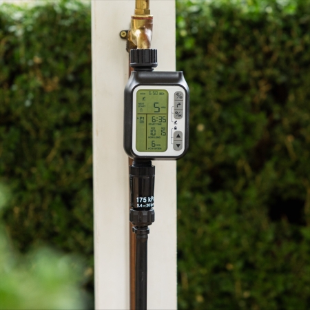 Protect a low-pressure irrigation system from excessive mains pressure with the Hoselink 175kPa Pressure Regulator. Installed at the water source