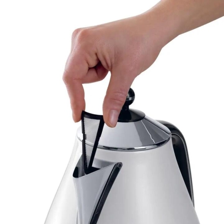Delonghi Icona Classic Kettle White