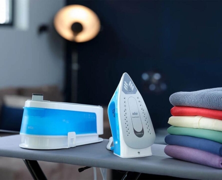 Braun CareStyle 1 Steam generator iron IS 1012 White/blue