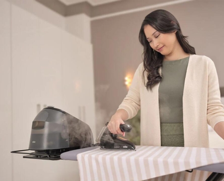 Braun CareStyle 5 Steam generator iron IS 5249 Black